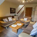 Rodzinne Apartzakop Ζακοπάνε