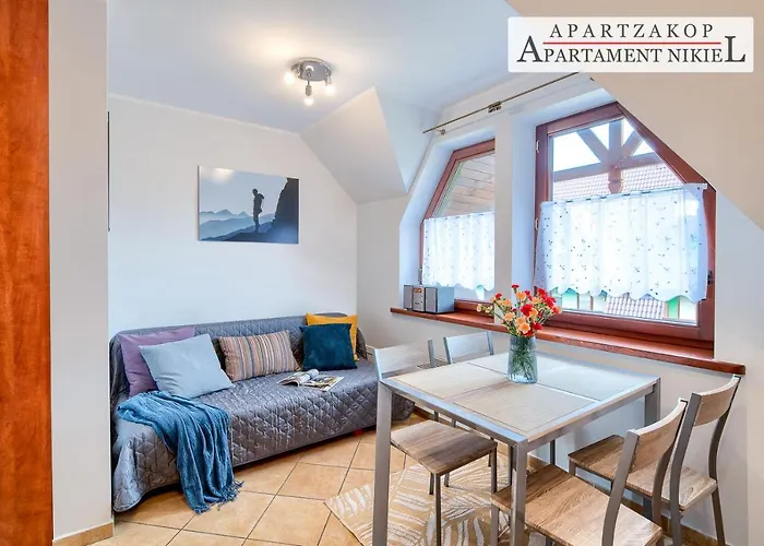 Rodzinne Apartzakop 公寓 扎科帕内