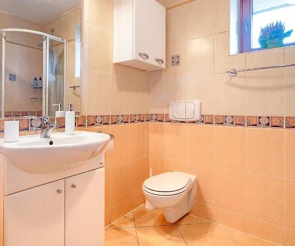 Rodzinne Apartzakop 扎科帕内